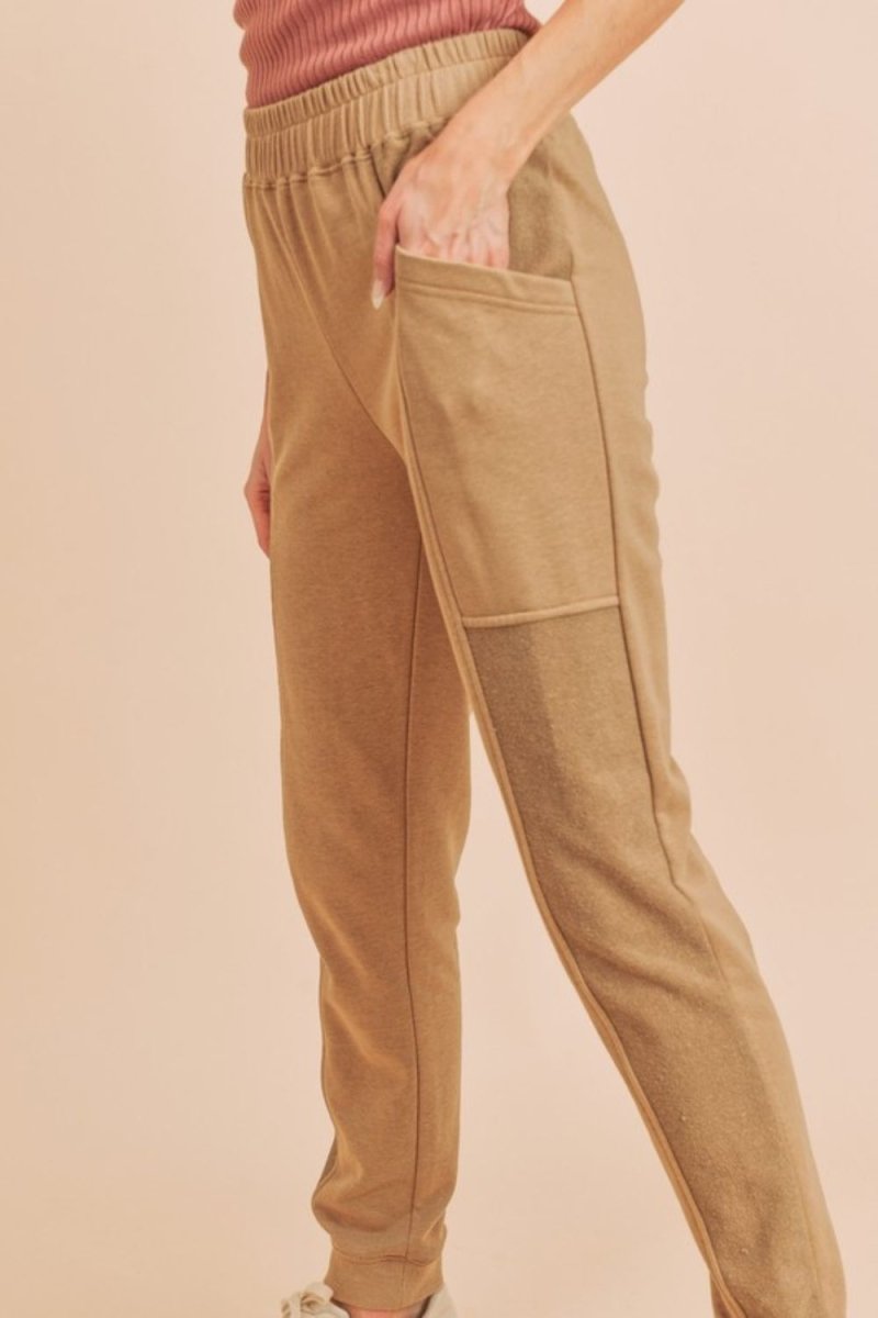 Aemi + Co Elastic Waist Joggers with Pockets - S. M. & Co.