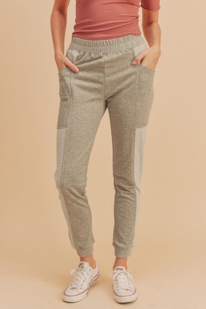 Aemi + Co Elastic Waist Joggers with Pockets - S. M. & Co.