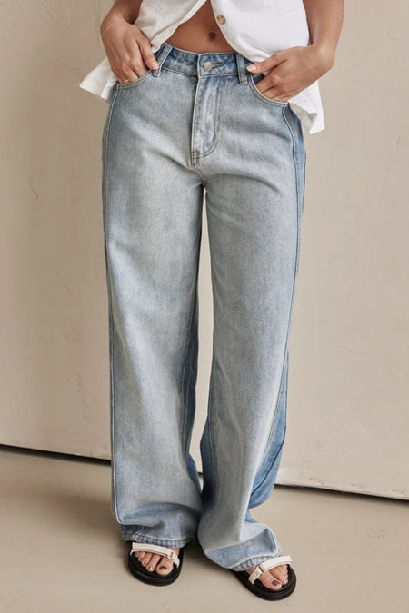 Contrast Straight Leg Jeans with Pockets - S. M. & Co.