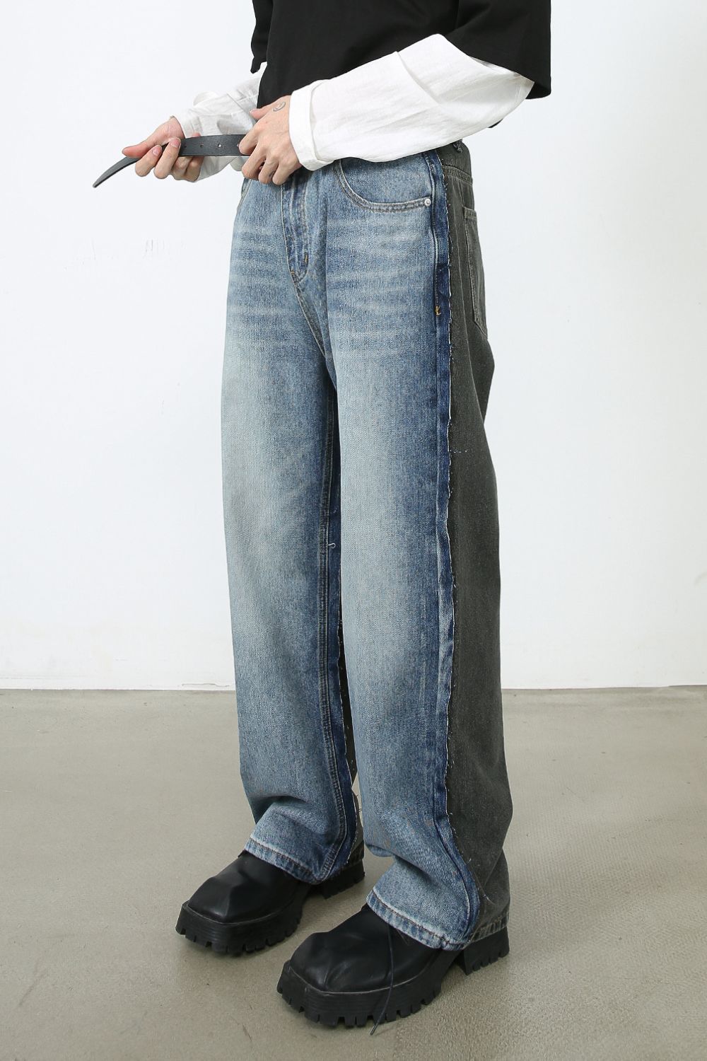 Men's Contrast Loose Fit Jeans - S. M. & Co.