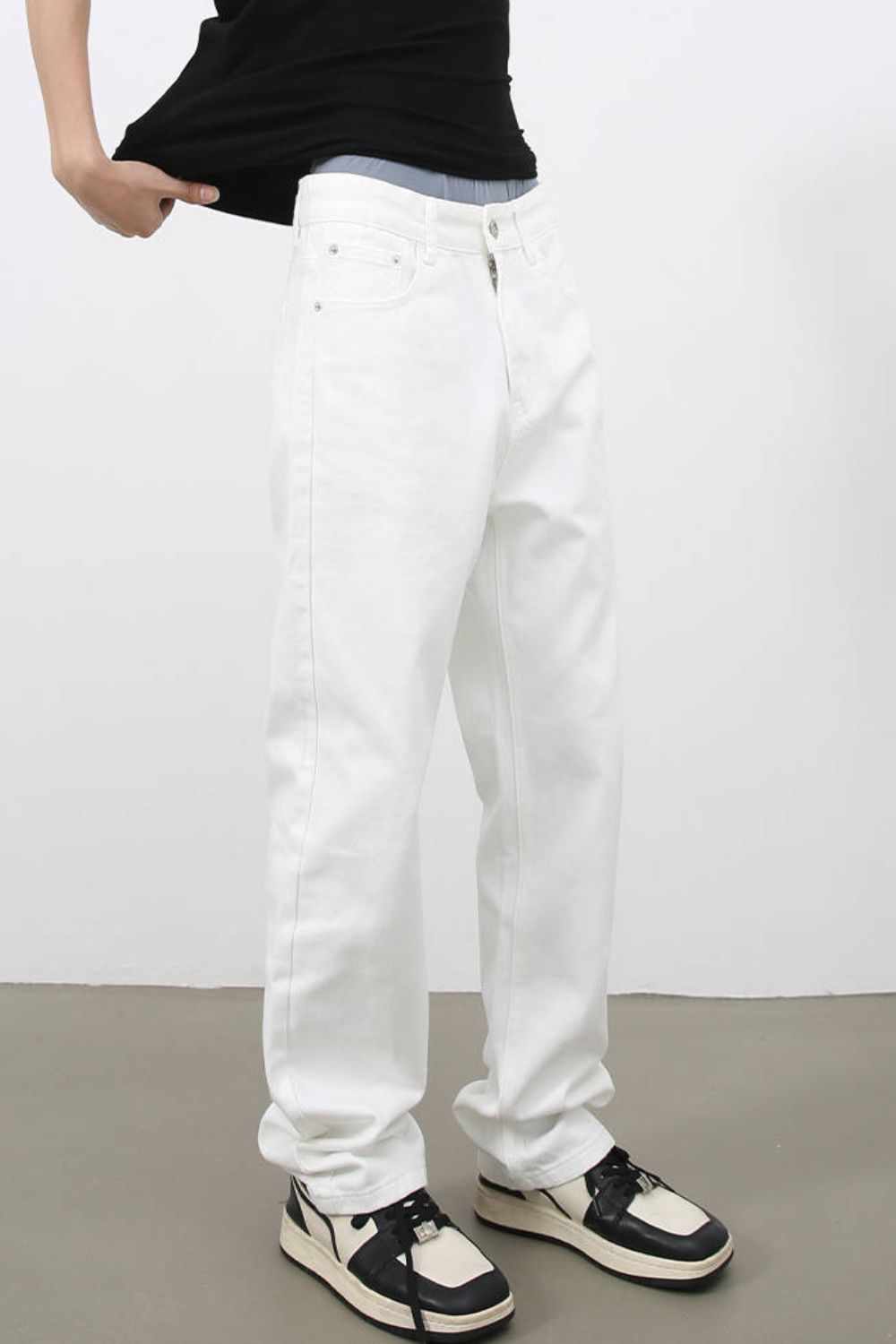 Men's Mid Rise Jeans with Pockets - S. M. & Co.