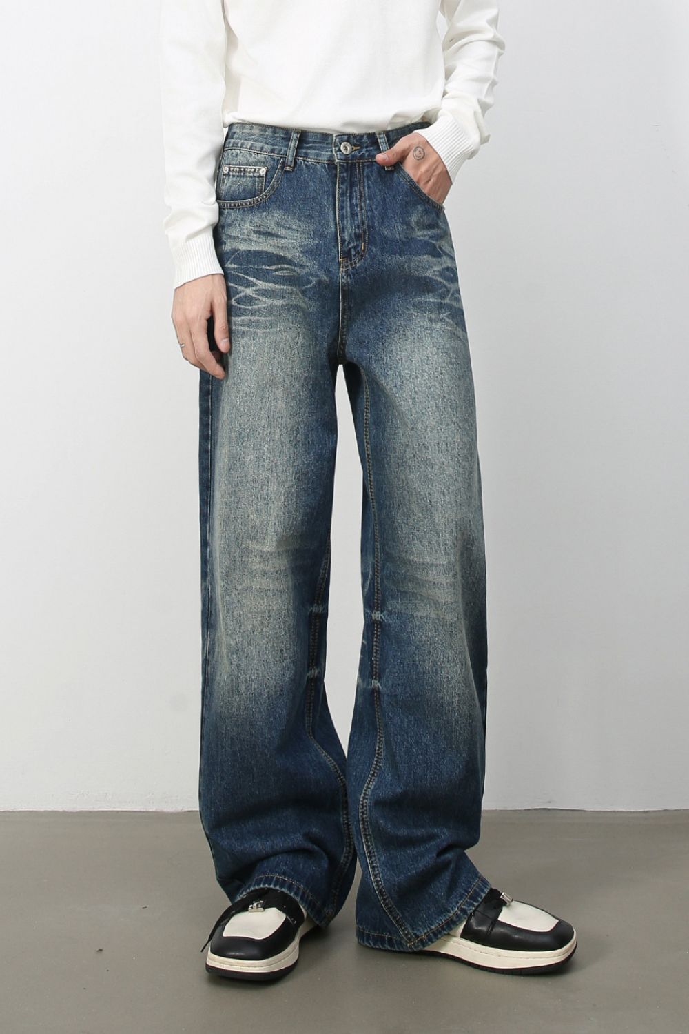 Men's Washed Wide Leg Jeans with Pockets - S. M. & Co.