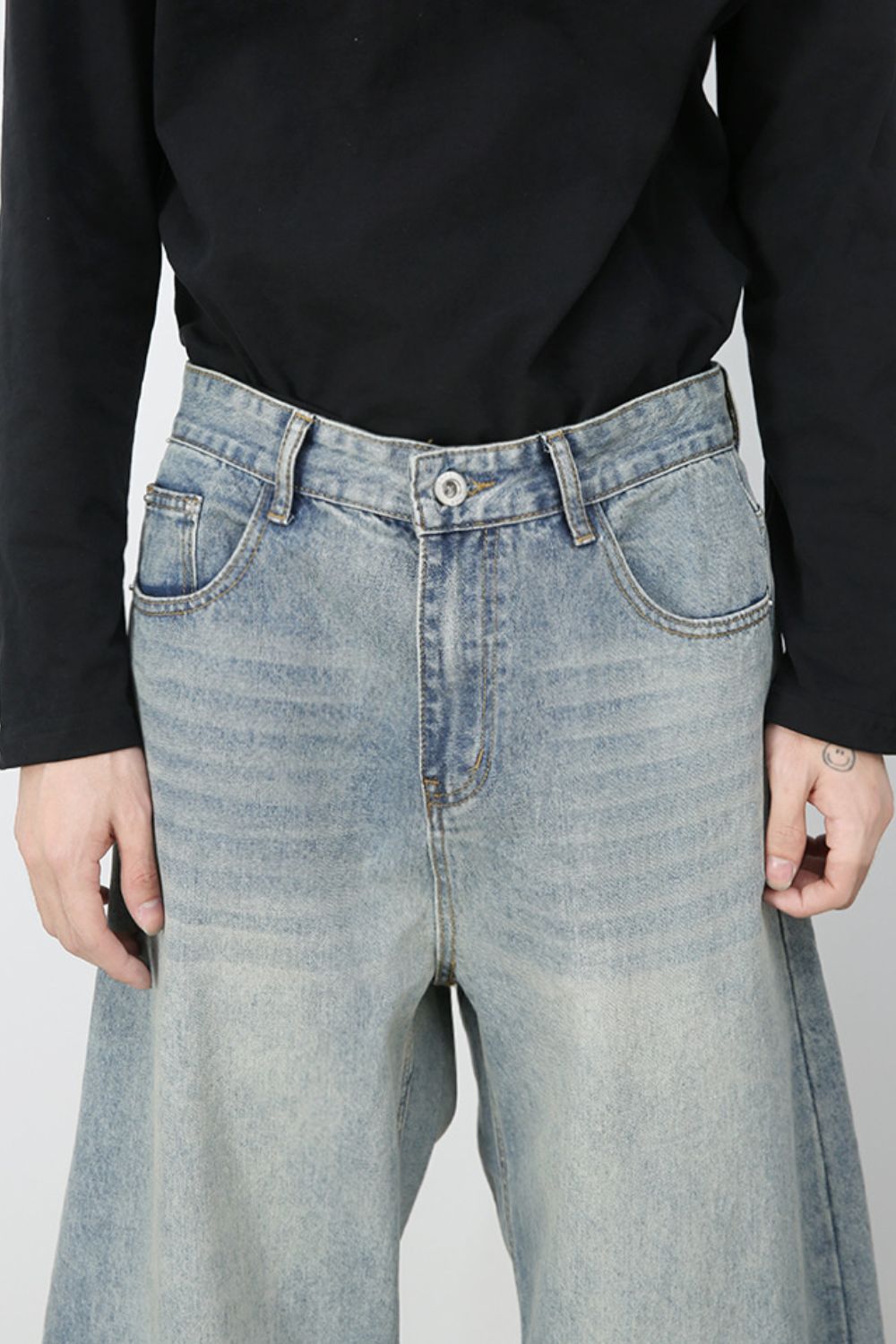 Men's Wide Leg Jeans - S. M. & Co.