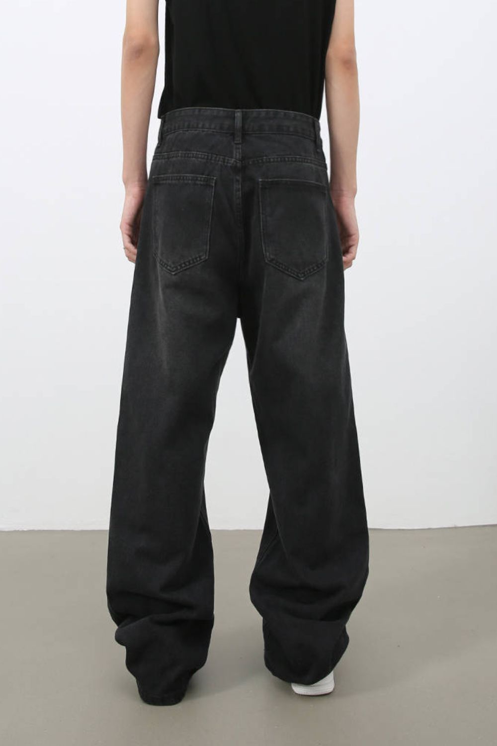 Men's Wide Leg Jeans with Pockets - S. M. & Co.