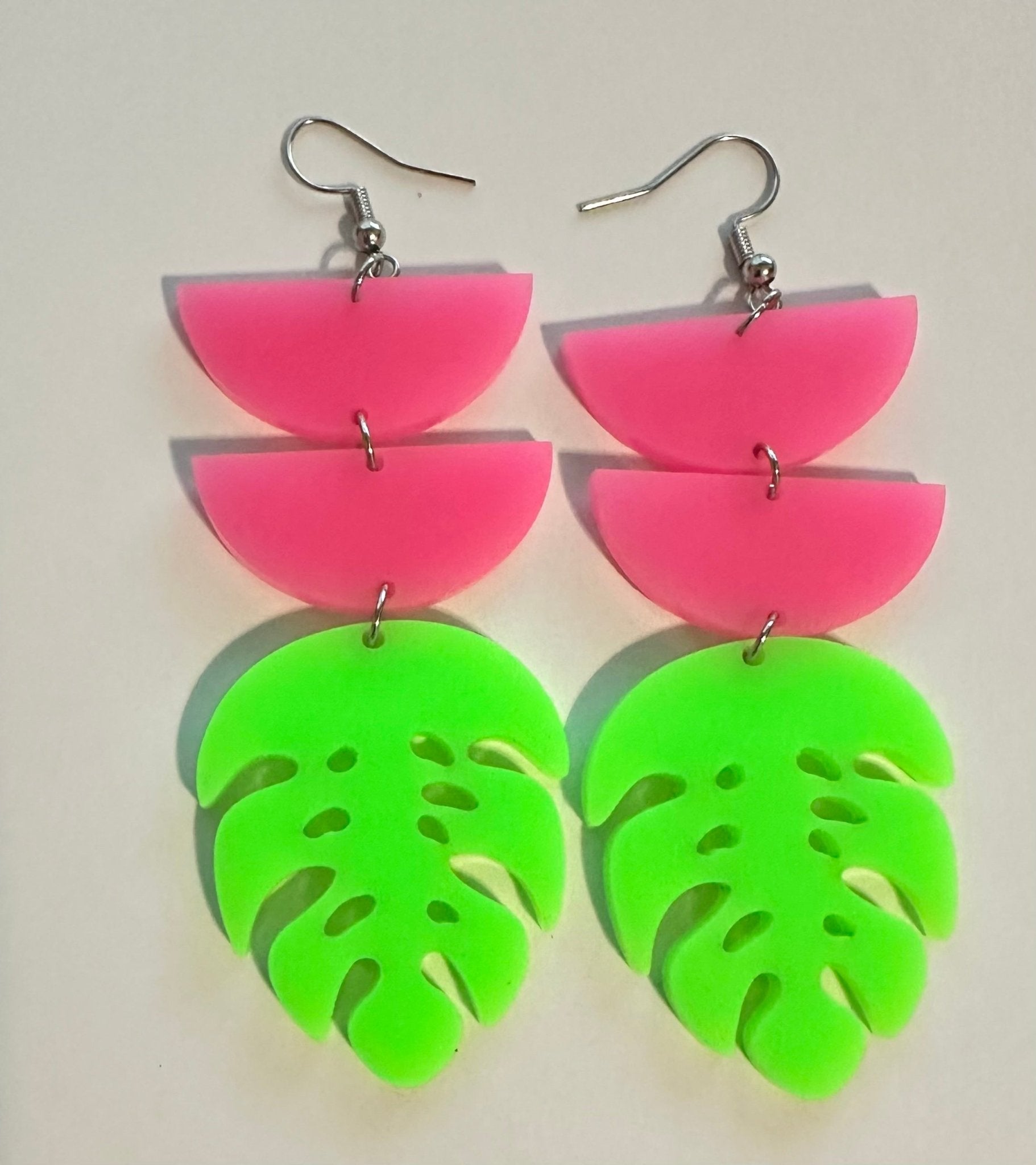 Vacay Palm Dangles - S. M. & Co.